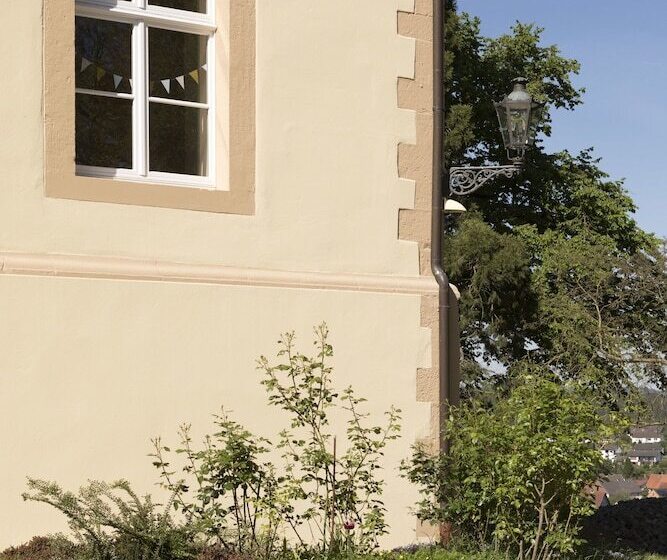 فندق Brunnenhaus Schloss Landau