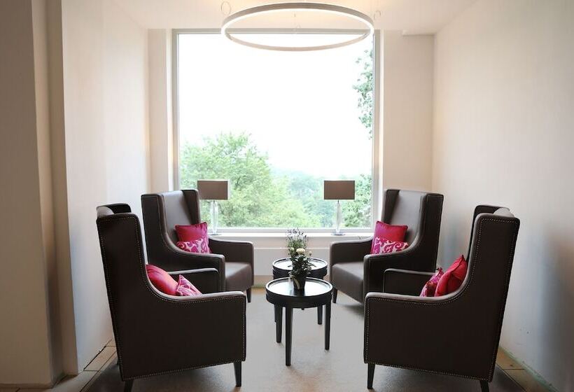 فندق Brunnenhaus Schloss Landau