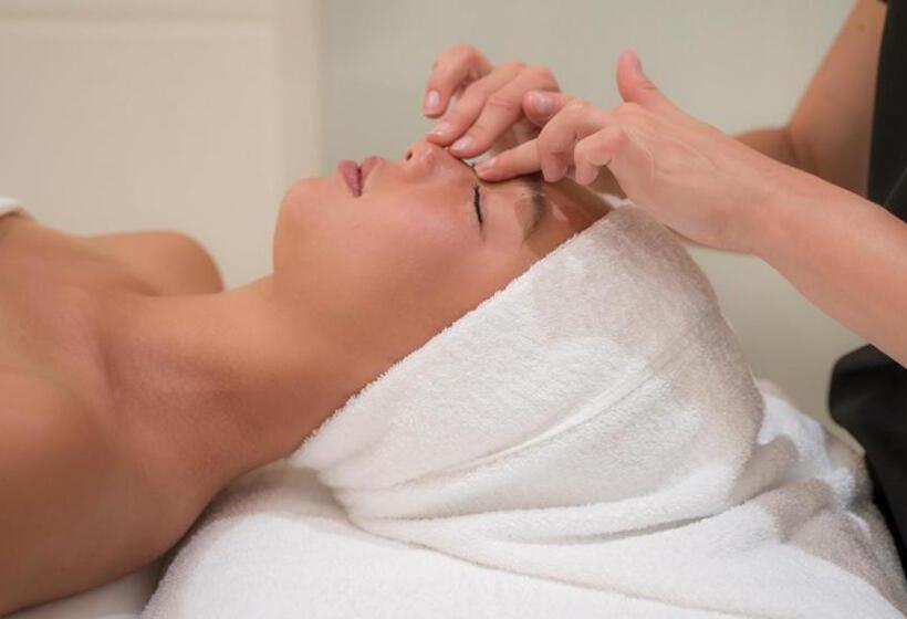 Four Seasons Hotel Megeve