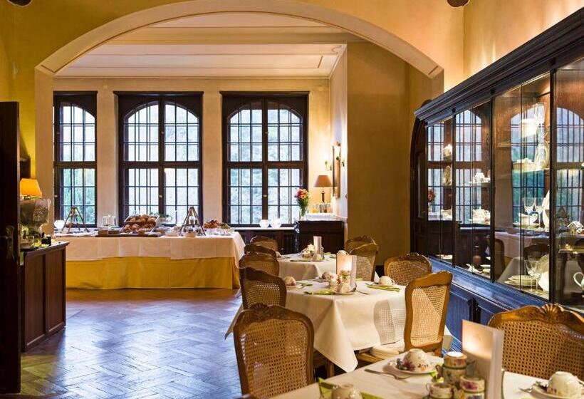 호텔 Gästehaus Schloss Saareck