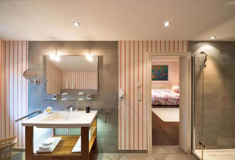 호텔 Gästehaus Schloss Saareck