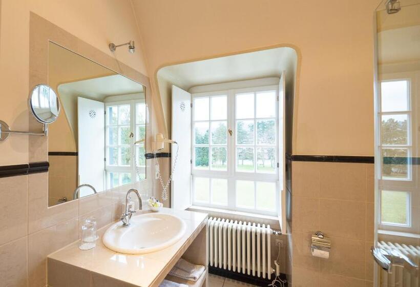 호텔 Gästehaus Schloss Saareck