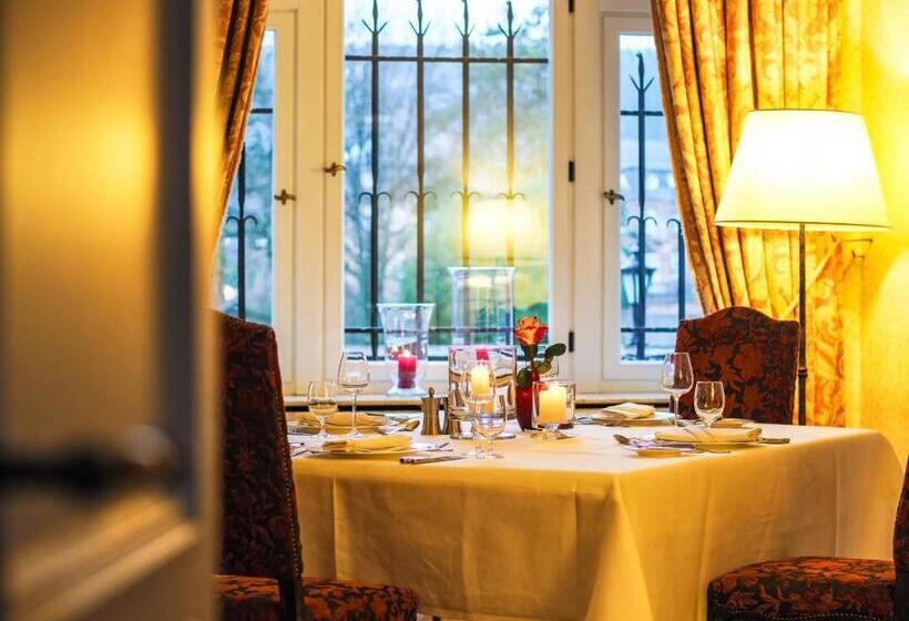 호텔 Gästehaus Schloss Saareck