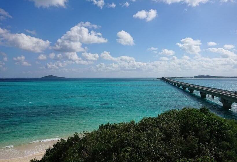 Отель Hot Cross Point Santa Monica