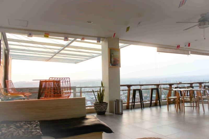 בית מלון כפרי Java Lotus  Jember