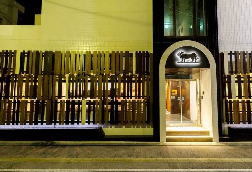 בית מלון כפרי Miyazaki Lions