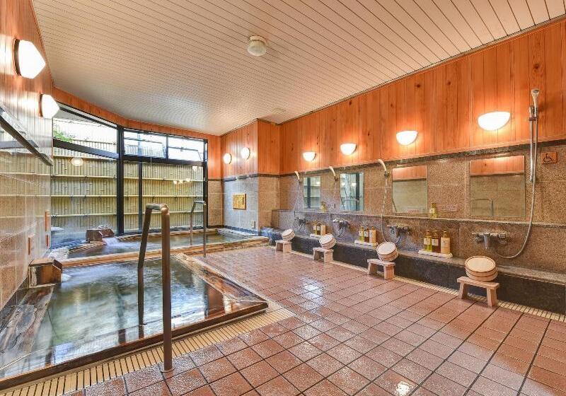 בית מלון כפרי Miyazaki Lions