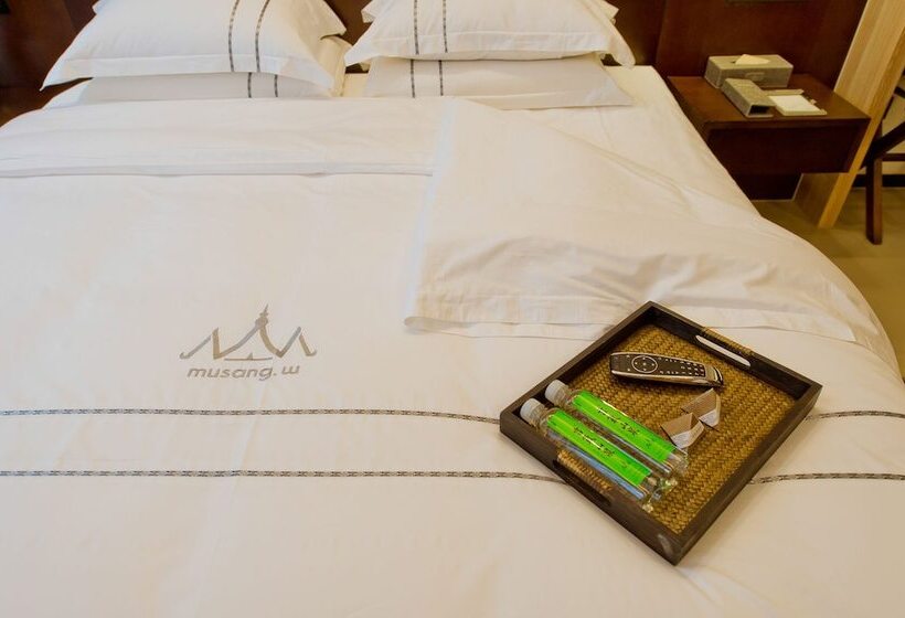 בית מלון כפרי Musang.w Smart