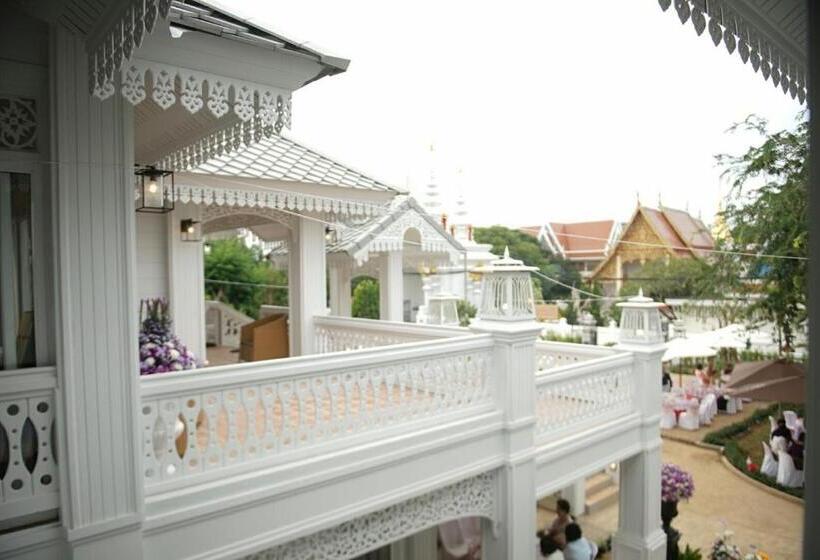 酒店 Nirvanan House