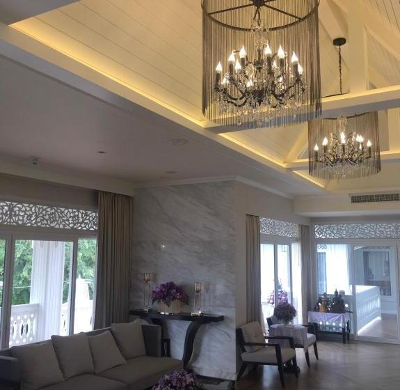 酒店 Nirvanan House