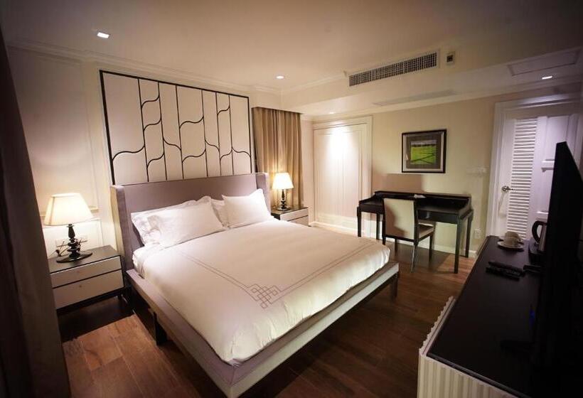 酒店 Nirvanan House