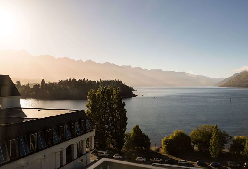 هتل Qt Queenstown
