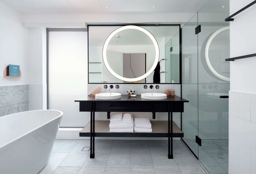 هتل Qt Queenstown