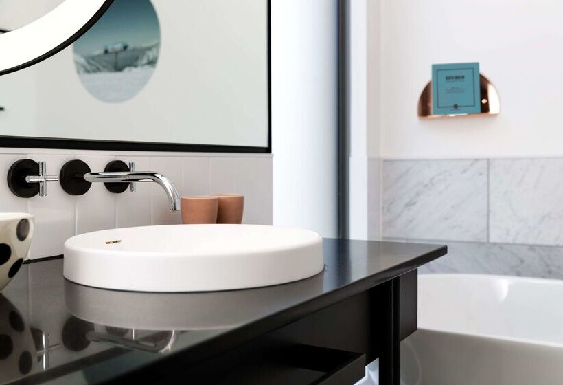 هتل Qt Queenstown