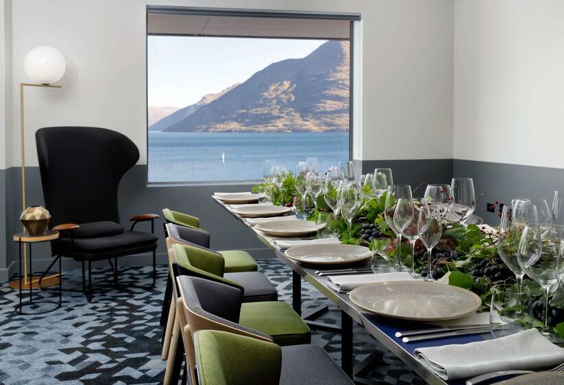 בית מלון כפרי Qt Queenstown