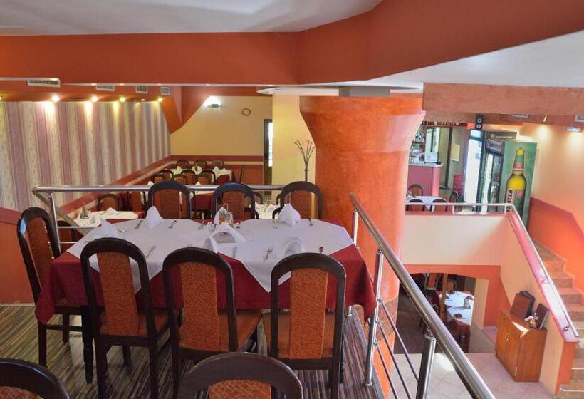 호텔 Restaurant Vodenitsata