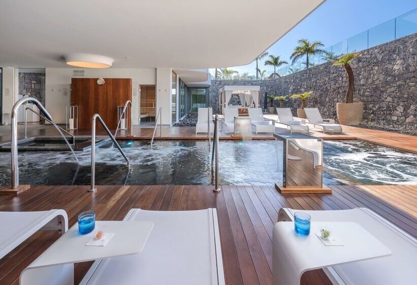 ホテル Royal Hideaway Corales Beach   Adults Only