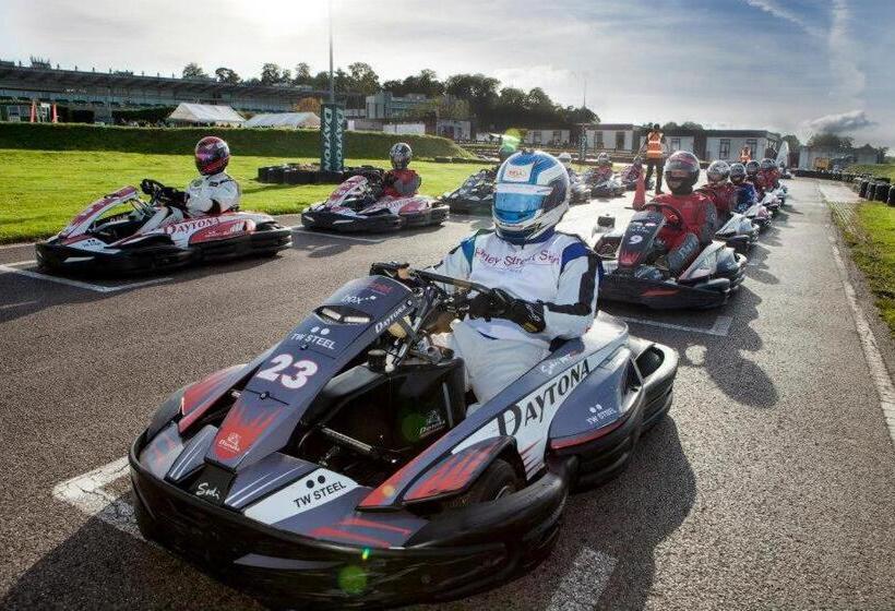 酒店 Sandown Park Lodge