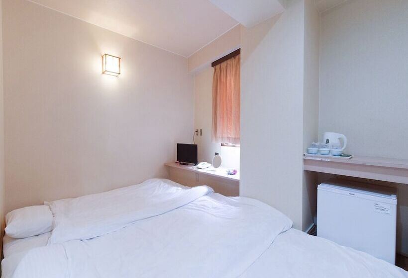 هتل Tabist Sasebo Palace