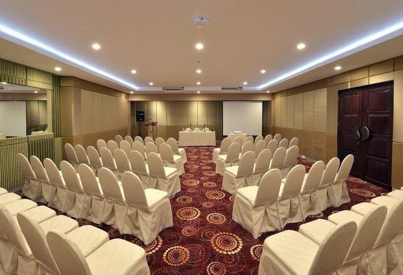 酒店 The Sya Regency Palu By Soasia