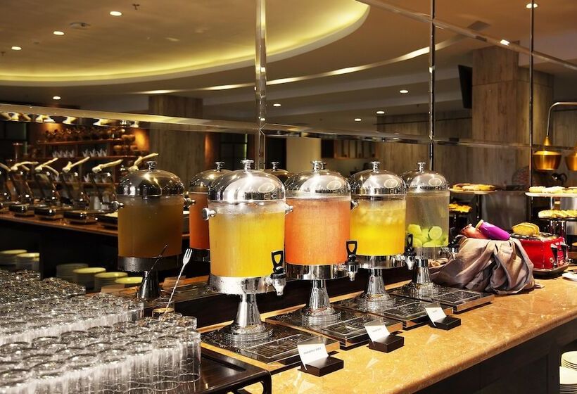 هتل The Sya Regency Palu By Soasia