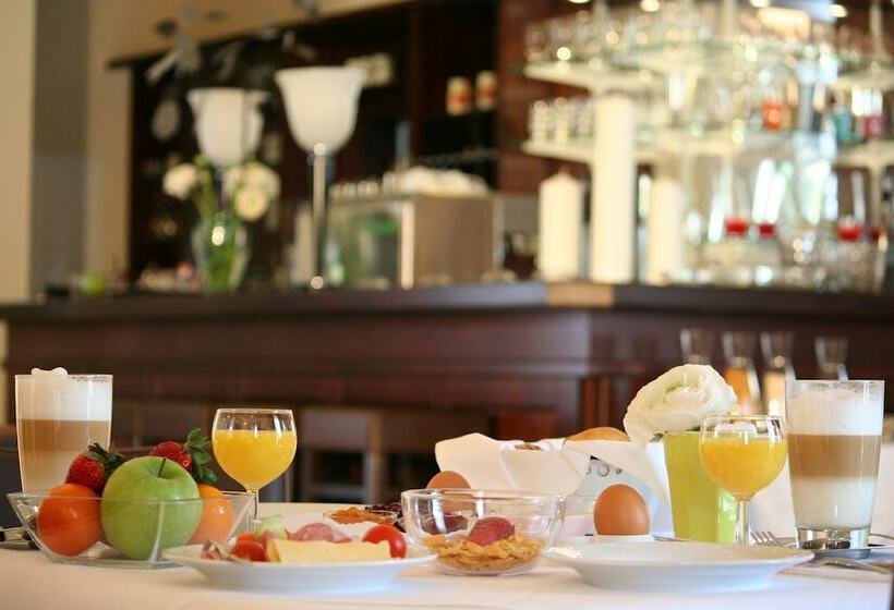 ホテル Zum Rössel