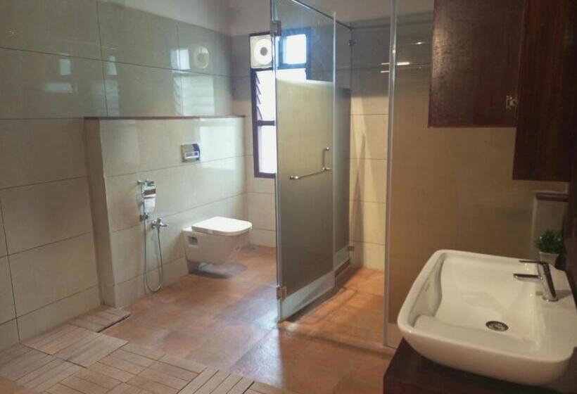 Mount Retreat Resorts   Madurai