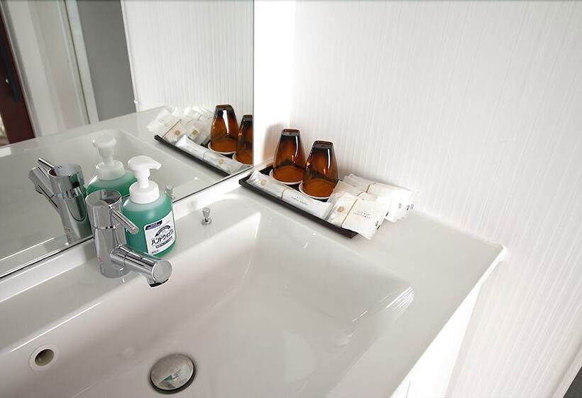 료칸 Lakeside Hot Spring Hotel Kunibiki