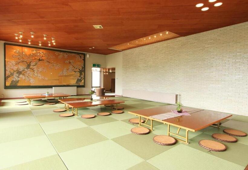 ريوكان Rokumeikan Hills