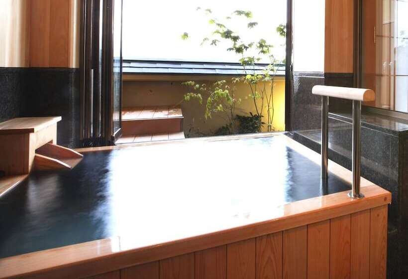 ريوكان Shiratama No Yu Kahou Bettei Koshinosato