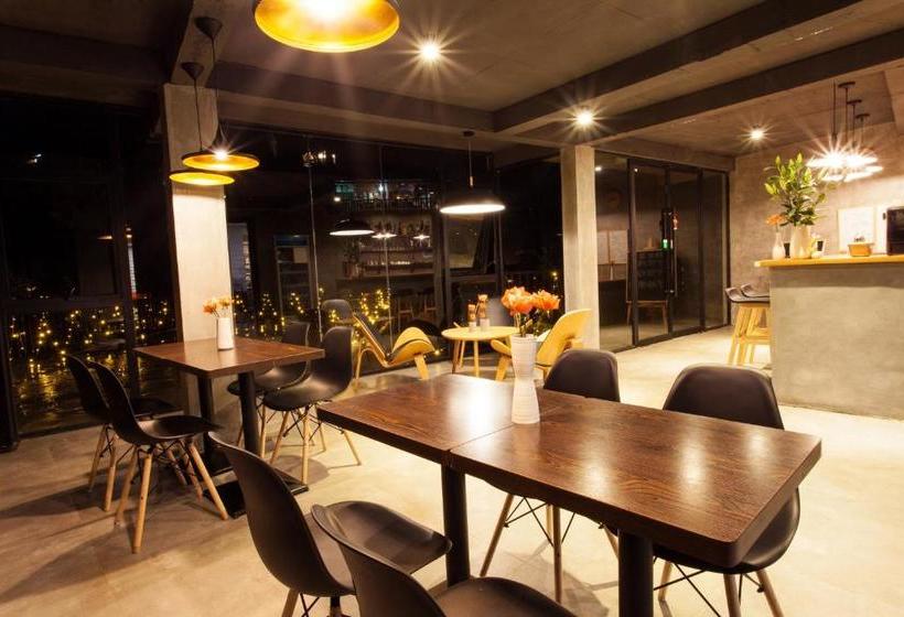 Albergue Salad Days Inn