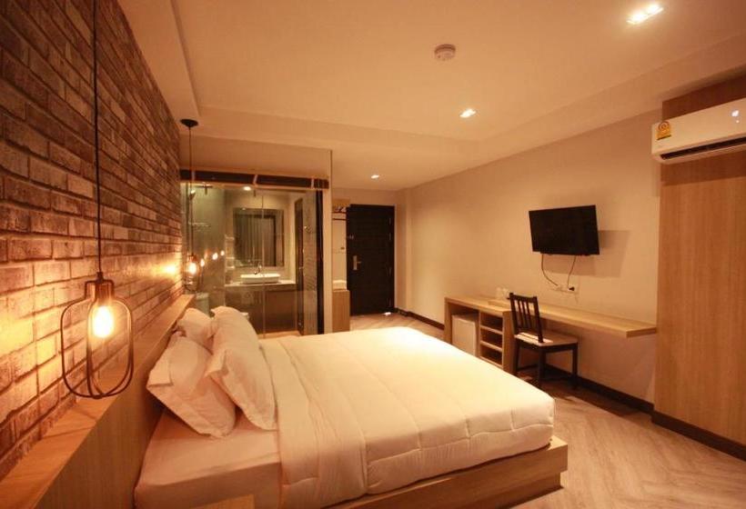 ホテル 168 Studio Ubon Ratchathani