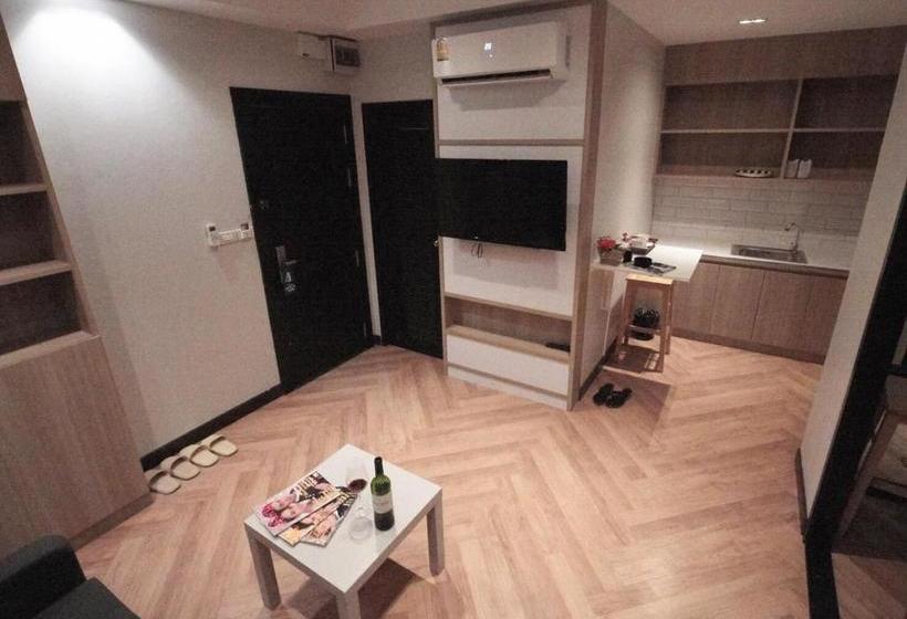 ホテル 168 Studio Ubon Ratchathani