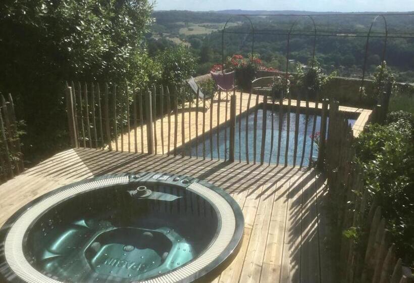 مبيت وإفطار 1 Logis A Domme  Piscine & Spa