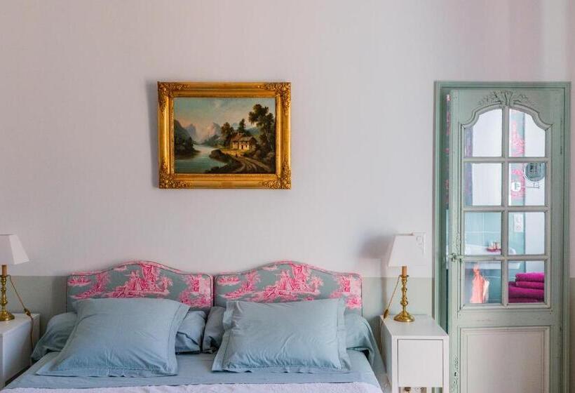 Bed and Breakfast 1 Logis A Domme  Piscine & Spa