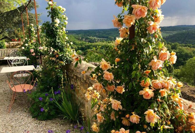 Bed and Breakfast 1 Logis A Domme  Piscine & Spa