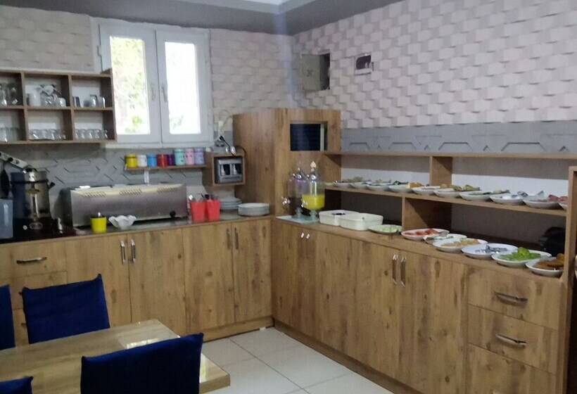 Bed and Breakfast Asus Palmiye Otel