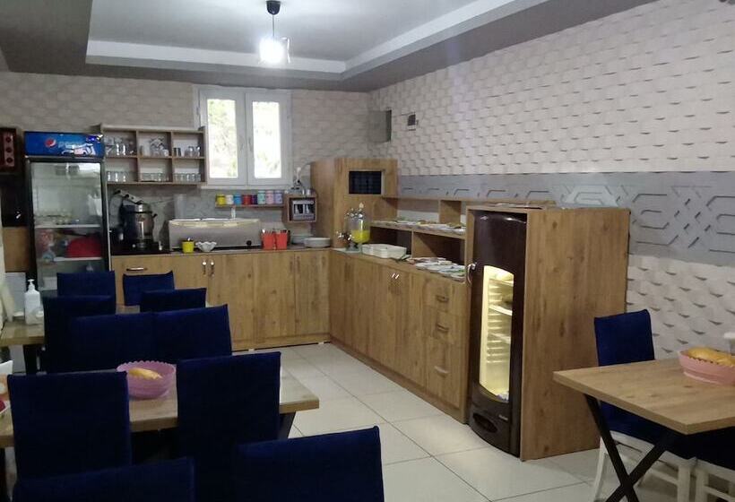 Bed and Breakfast Asus Palmiye Otel