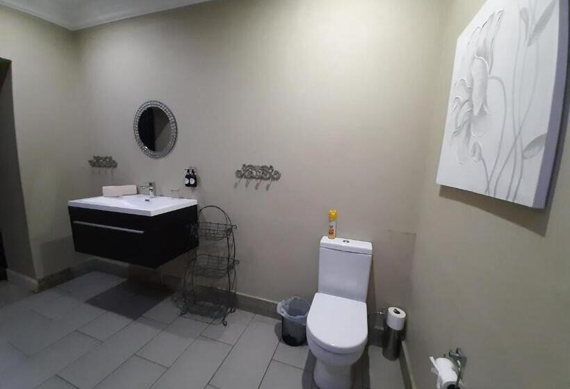 ベッドアンドブレックファースト Casa Cara Guest House