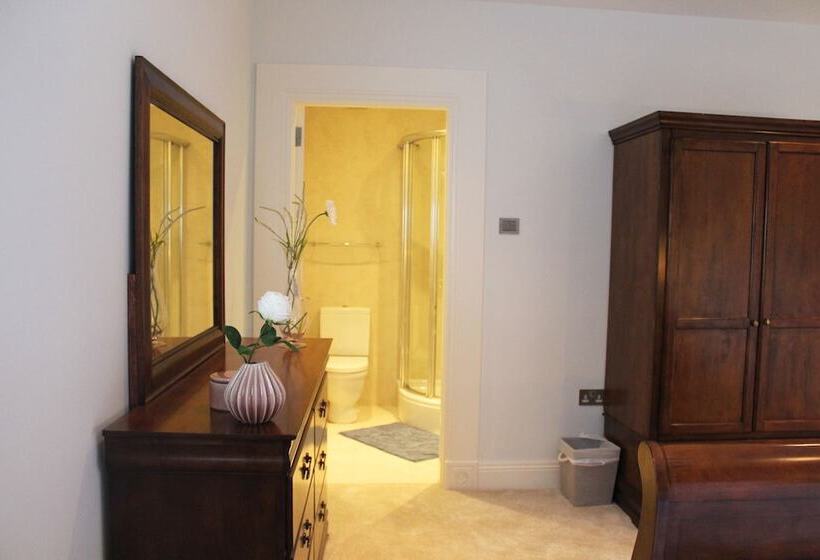 住宿加早餐  Castledale