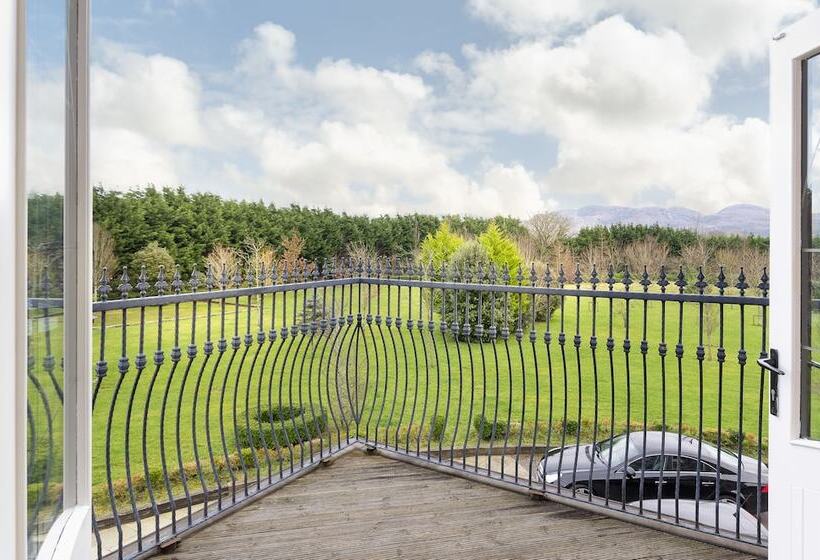 住宿加早餐  Castledale