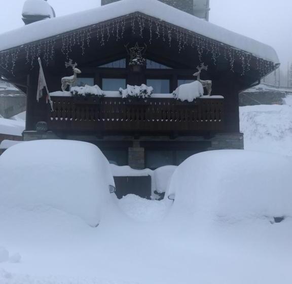 민박 Chalet Matterhorn Francois Central Ski Chalet With Spa And Breakfast, 100mt Lift