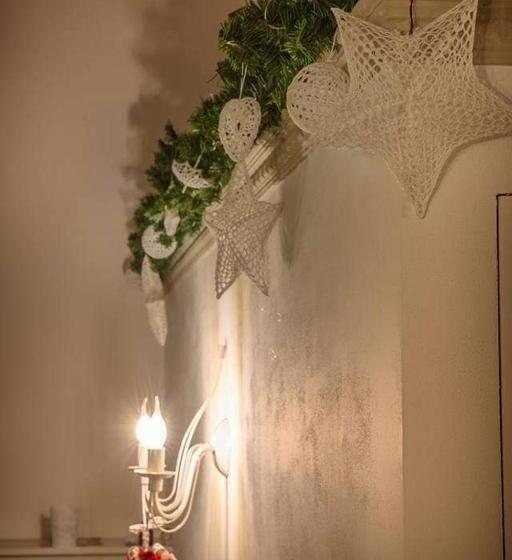 تختخواب و صبحانه De  Montetini