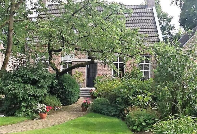 ベッドアンドブレックファースト De Oude Pastorie