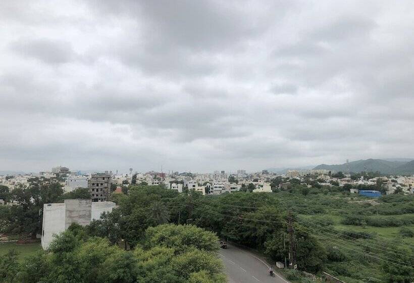 تختخواب و صبحانه Jai Villa Home Stay