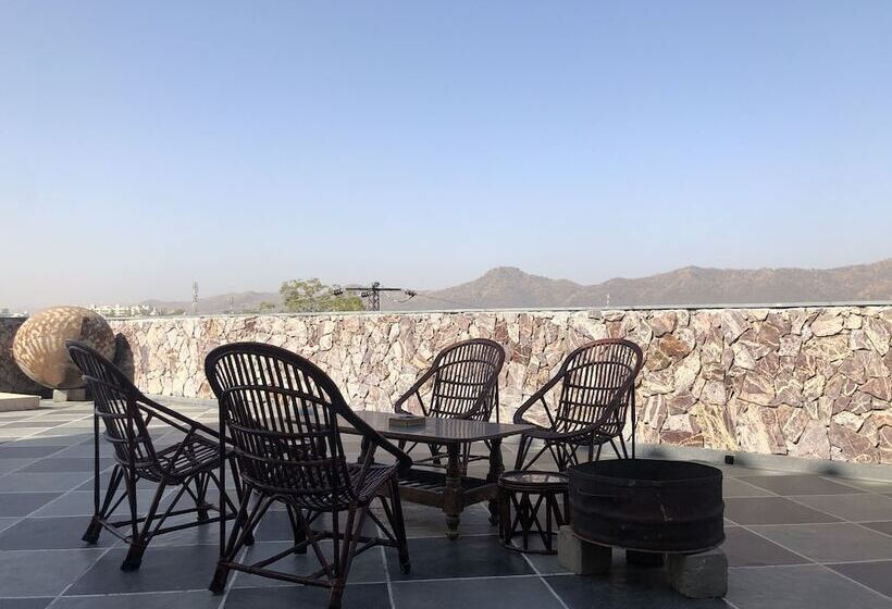 تختخواب و صبحانه Jai Villa Home Stay