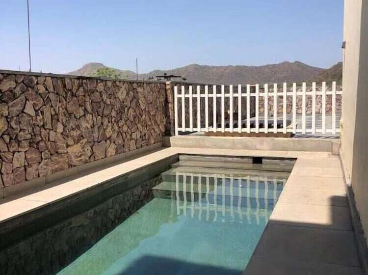 تختخواب و صبحانه Jai Villa Home Stay