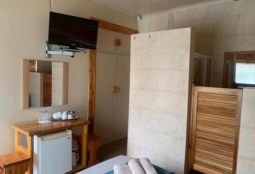 住宿加早餐  Nkwasi Lodge