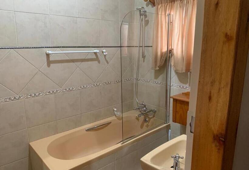 住宿加早餐  Nkwasi Lodge