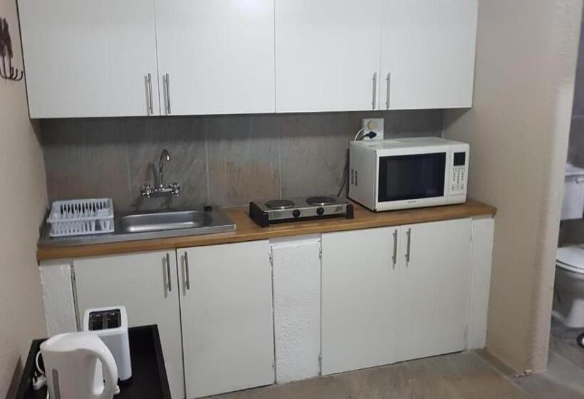 住宿加早餐  Nkwasi Lodge